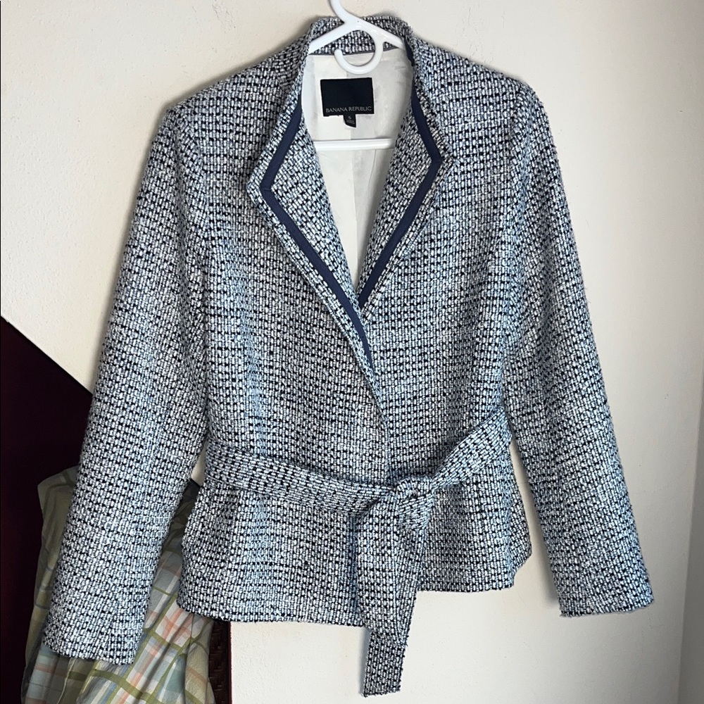 Banana Republic Blue, Black and White Tweed Wrap‎ Blazer S